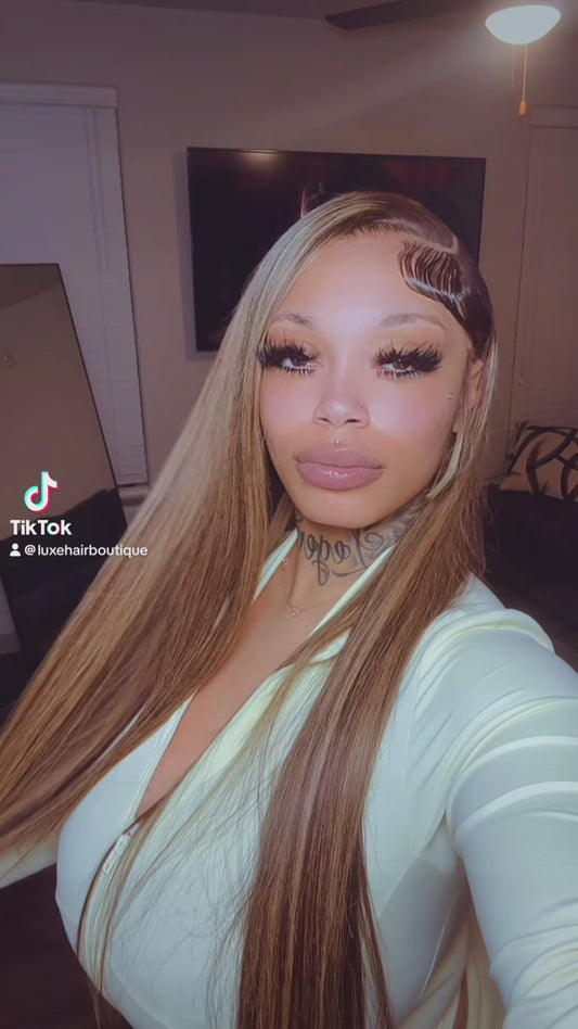 Highlight Silky Straight HD Wig